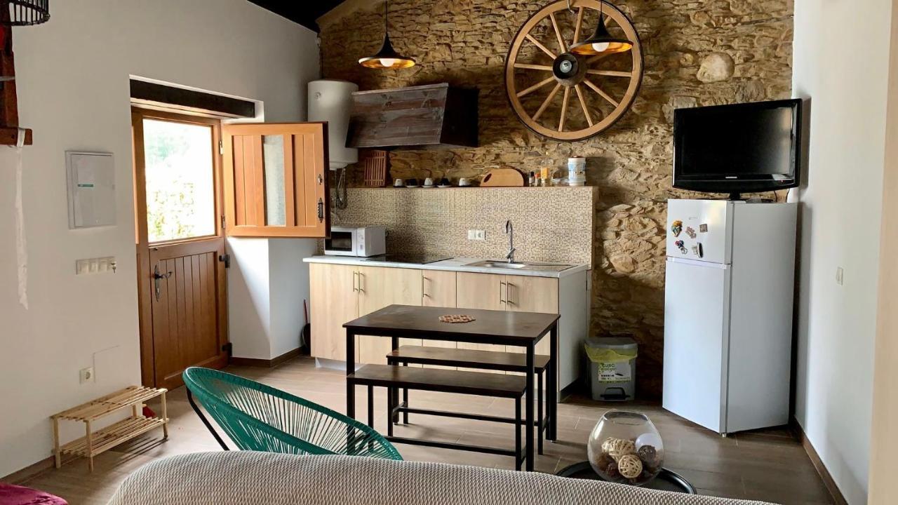 Estudio Pajar Rural Con Bonito Jardin - Los Gayoles Rural Castropol Esterno foto